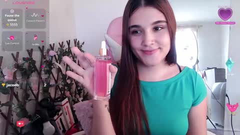 Snapshot of magic__smile chatting on 10-15-25, 07:47 Luna online show from 10-15-25, 07:47