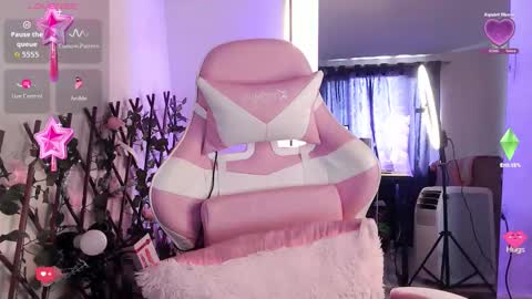 Snapshot of magic__smile chatting on 10-19-25, 07:25 Luna online show from 10-19-25, 07:25