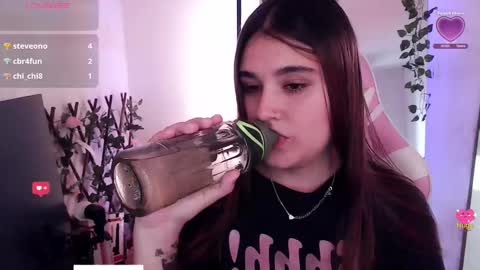 Snapshot of magic__smile chatting on 02-21-26, 06:42 Luna online show from 02-21-26, 06:42