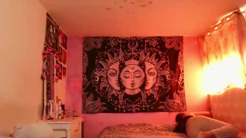 Snapshot of magic_clairewitch chatting on 01-12-25, 03:03 Claire online show from 01-12-25, 03:03