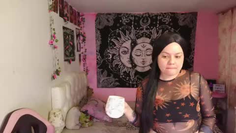 Snapshot of magic_clairewitch chatting on 01-26-25, 11:08 Claire online show from 01-26-25, 11:08