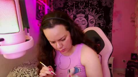 Snapshot of magic_clairewitch chatting on 03-06-25, 02:30 Claire online show from 03-06-25, 02:30