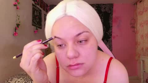 Snapshot of magic_clairewitch chatting on 03-07-25, 11:27 Claire online show from 03-07-25, 11:27