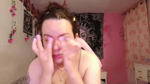 Snapshot of magic_clairewitch chatting on 03-12-25, 11:44 Claire online show from 03-12-25, 11:44