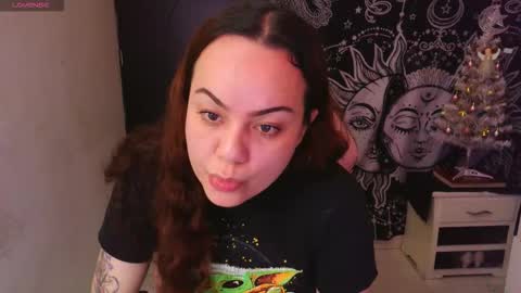 Snapshot of magic_clairewitch chatting on 11-24-25, 09:47 Claire online show from 11-24-25, 09:47