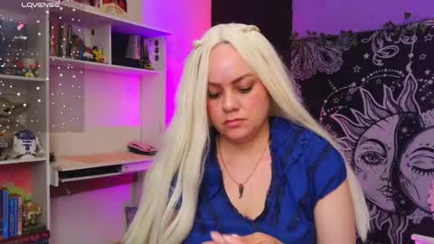 Snapshot of magic_clairewitch chatting on 01-11-26, 01:10 Claire online show from 01-11-26, 01:10