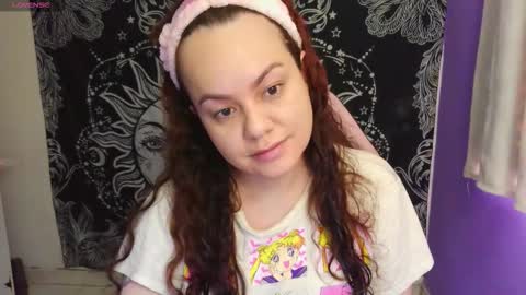 Snapshot of magic_clairewitch chatting on 02-14-26, 02:14 Claire online show from 02-14-26, 02:14