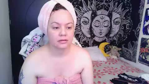 Claire online show from 06-11-26, 11:52