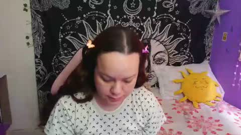 Claire online show from 07-05-26, 11:39