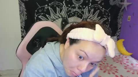 Claire online show from 07-17-26, 11:39