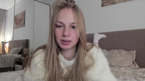 Alice  online show from 10-24-25, 12:45