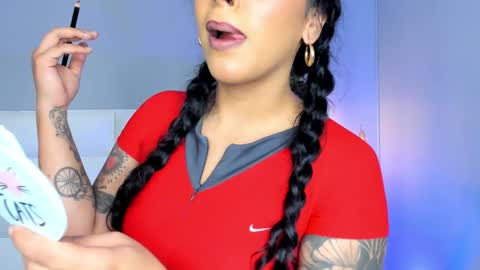 Snapshot of magic_marg chatting on 01-31-25, 09:05 Marge online show from 01-31-25, 09:05