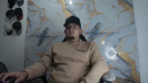 magic_milk23 online show from 03-19-26, 07:56