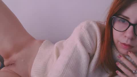 Snapshot of magic_smile16 chatting on 02-25-26, 08:02 Christine online show from 02-25-26, 08:02