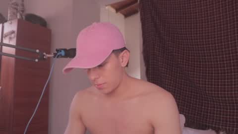 Snapshot of magic_tony chatting on 01-23-25, 06:45 Tony Hoffa online show from 01-23-25, 06:45