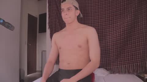 Snapshot of magic_tony chatting on 01-24-25, 09:47 Tony Hoffa online show from 01-24-25, 09:47