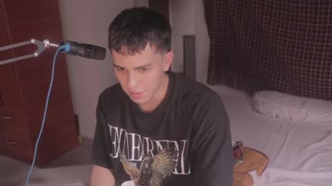 Snapshot of magic_tony chatting on 02-12-25, 07:45 Tony Hoffa online show from 02-12-25, 07:45