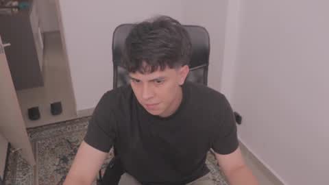 Snapshot of magic_tony chatting on 09-09-25, 07:35 Tony Hoffa online show from 09-09-25, 07:35