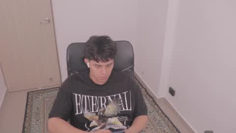 Snapshot of magic_tony chatting on 09-16-25, 05:36 Tony Hoffa online show from 09-16-25, 05:36