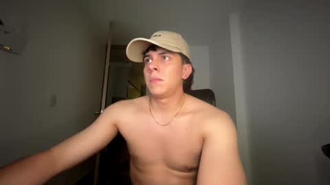 Snapshot of magic_tony chatting on 10-18-25, 11:05 Tony Hoffa online show from 10-18-25, 11:05