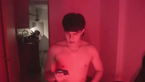 Snapshot of magic_tony chatting on 10-30-25, 01:29 Tony Hoffa online show from 10-30-25, 01:29