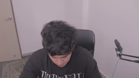 Snapshot of magic_tony chatting on 11-11-25, 06:52 Tony Hoffa online show from 11-11-25, 06:52