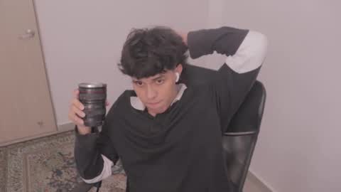 Snapshot of magic_tony chatting on 11-13-25, 08:08 Tony Hoffa online show from 11-13-25, 08:08