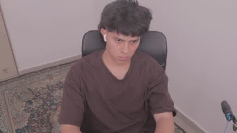 Snapshot of magic_tony chatting on 12-02-25, 08:04 Tony Hoffa online show from 12-02-25, 08:04