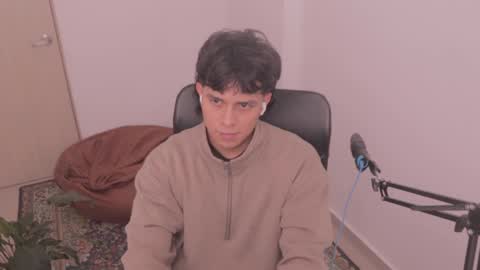 Snapshot of magic_tony chatting on 12-05-25, 05:31 Tony Hoffa online show from 12-05-25, 05:31