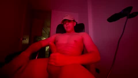 Snapshot of magic_tony chatting on 12-14-25, 07:58 Tony Hoffa online show from 12-14-25, 07:58