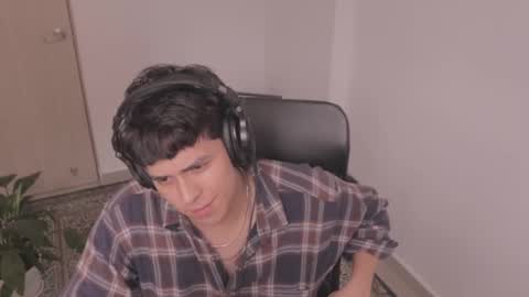 Snapshot of magic_tony chatting on 01-10-26, 06:42 Tony Hoffa online show from 01-10-26, 06:42