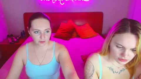 Lili and Bella online show from 03-01-25, 10:24