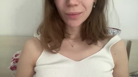 Snapshot of magicgirl50053 chatting on 04-01-26, 10:27 magicgirl50053 online show from 04-01-26, 10:27