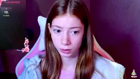 Snapshot of magicladyy chatting on 03-13-26, 09:21 Angel online show from 03-13-26, 09:21