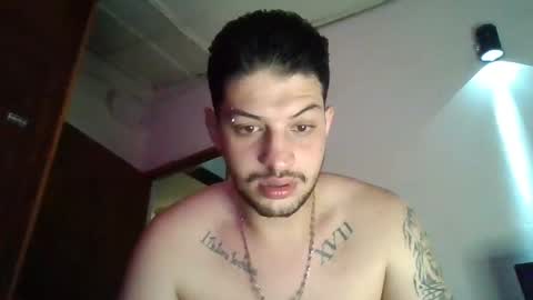 Snapshot of magico_9809 chatting on 01-28-25, 01:27 BRAYAN online show from 01-28-25, 01:27