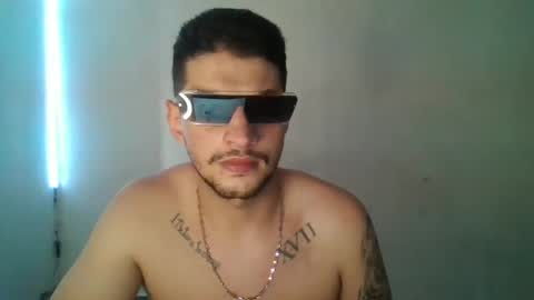 Snapshot of magico_9809 chatting on 03-04-25, 06:18 BRAYAN online show from 03-04-25, 06:18