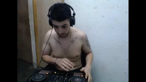 Snapshot of magico_9809 chatting on 09-14-25, 11:20 BRAYAN online show from 09-14-25, 11:20