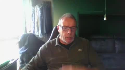 Snapshot of magicomerlino63 chatting on 10-13-25, 11:10 magicomerlino63 online show from 10-13-25, 11:10