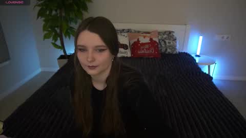 Emily online show from 02-05-26, 07:13