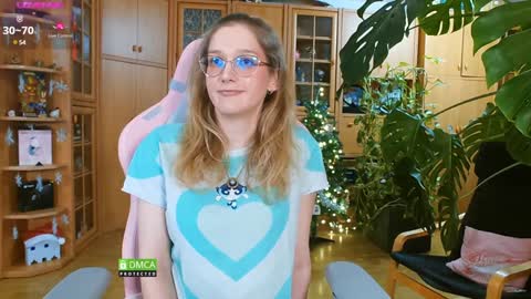 Nicole online show from 01-07-25, 11:03