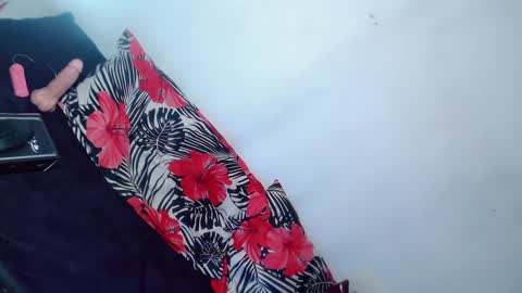 Snapshot of magnifecentcock69_mocah chatting on 12-09-24, 09:58 Mocah online show from 12-09-24, 09:58