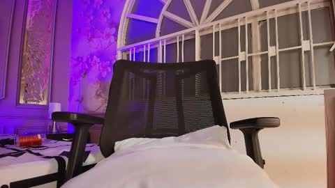 Snapshot of magnus_alejo chatting on 12-16-25, 01:10 Magnus Alejo online show from 12-16-25, 01:10