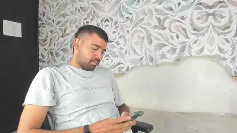 Snapshot of magnus_alejo chatting on 02-14-26, 11:40 Magnus Alejo online show from 02-14-26, 11:40