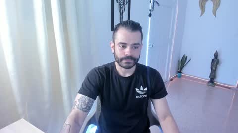Snapshot of magnus_king chatting on 12-28-24, 09:19     online show from 12-28-24, 09:19