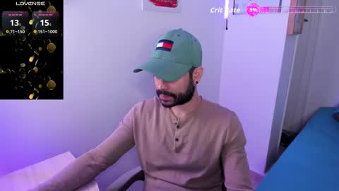 Snapshot of magnus_king chatting on 11-14-25, 01:15 online show from 11-14-25, 01:15