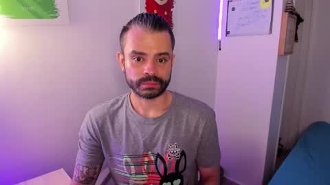 Snapshot of magnus_king chatting on 03-12-26, 04:18 online show from 03-12-26, 04:18