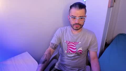 Snapshot of magnus_king chatting on 03-17-26, 12:48 online show from 03-17-26, 12:48