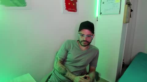 Snapshot of magnus_king chatting on 03-20-26, 10:36 online show from 03-20-26, 10:36