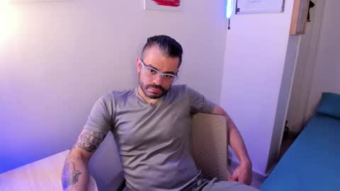 Snapshot of magnus_king chatting on 03-21-26, 10:35 online show from 03-21-26, 10:35