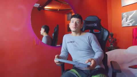 Snapshot of magnusknight_ chatting on 02-24-26, 12:47 Magnus online show from 02-24-26, 12:47